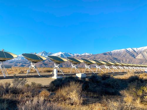 Le réseau de radiotélescopes DSA-110 à l’Owens Valley Radio Observatory